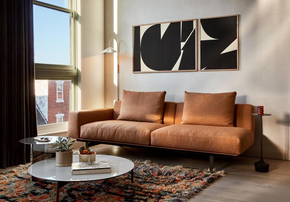 Deluxe One-Bedroom Apartment interior